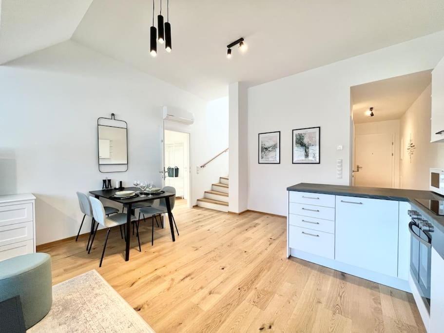 Orestaliving - Penthouse In 1020 Wenen Buitenkant foto